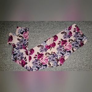 Rare LuLaRoe Floral TC Leggings